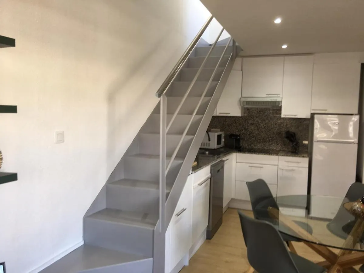 Superbe Appartement Avec Solarium Et Piscine Communautaire Roses Španělsko