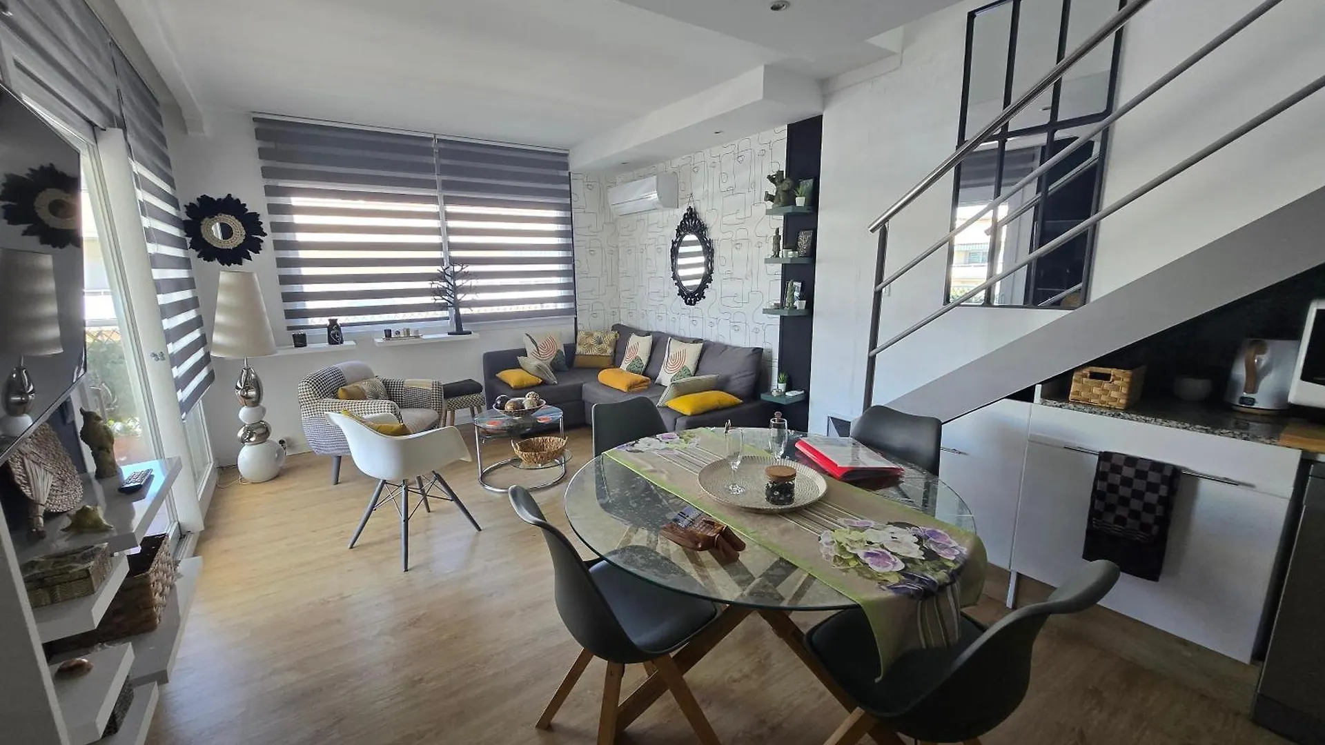 Superbe Appartement Avec Solarium Et Piscine Communautaire Roses 0*,  Spain