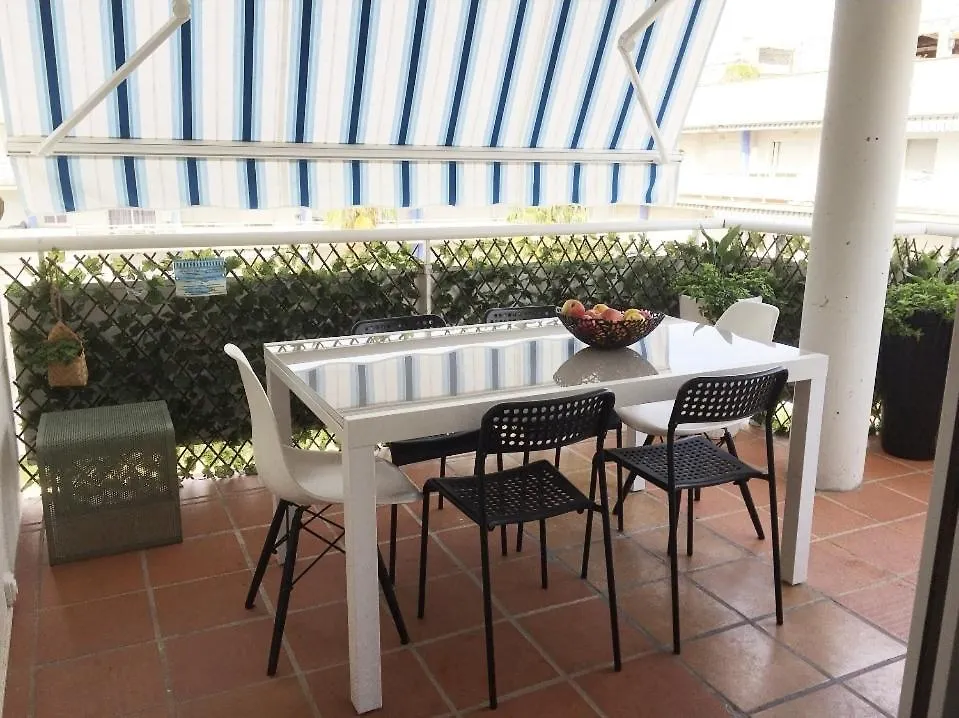 Superbe Appartement Avec Solarium Et Piscine Communautaire Roses Apartment