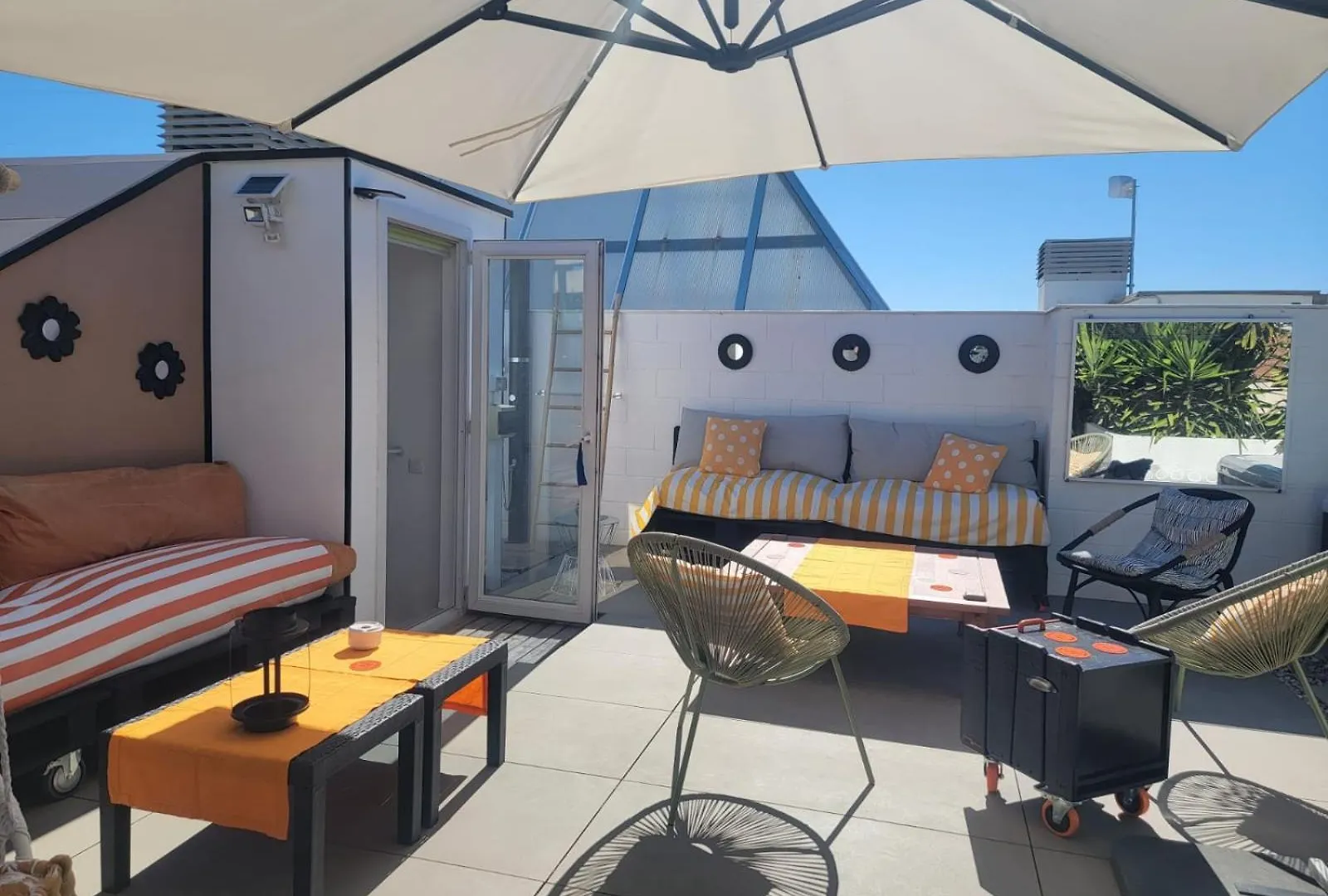 Superbe Appartement Avec Solarium Et Piscine Communautaire Roses Apartment