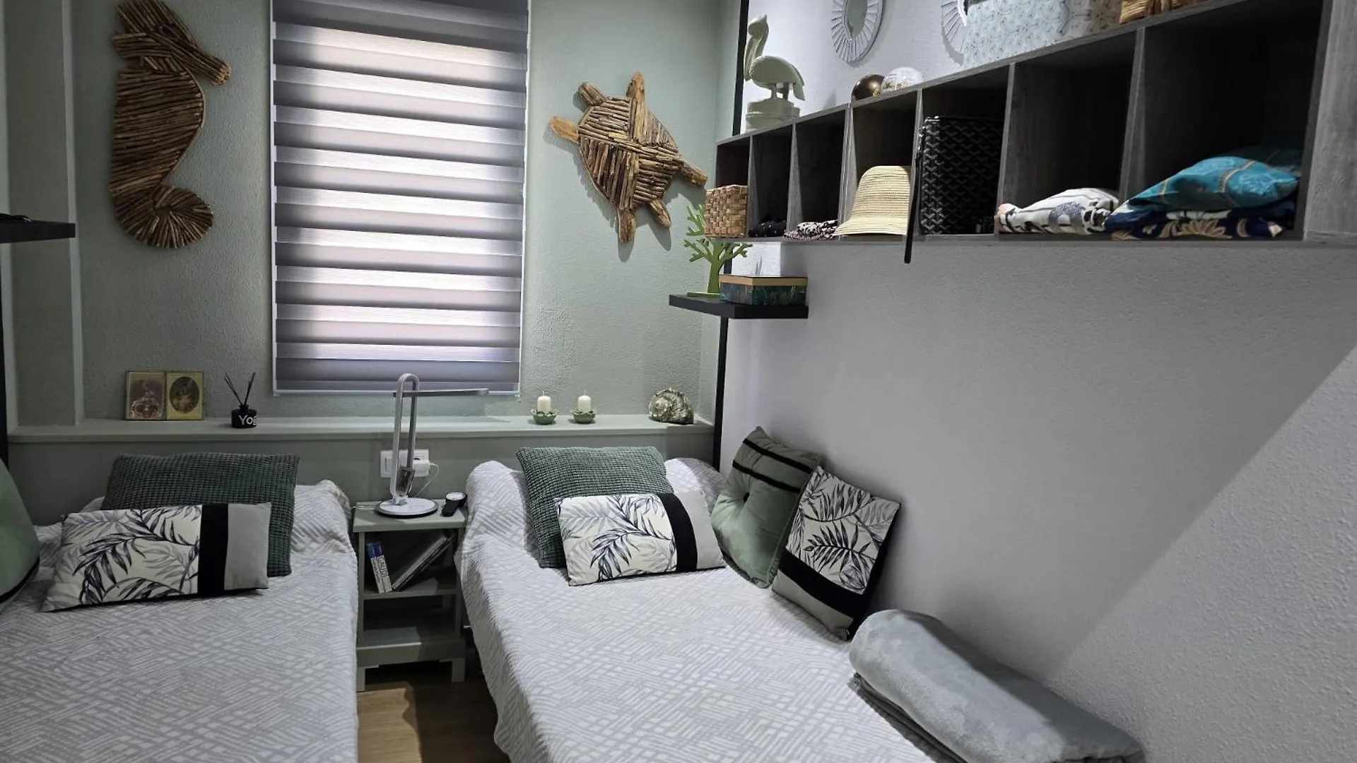 Superbe Appartement Avec Solarium Et Piscine Communautaire Roses 0*,  Spain